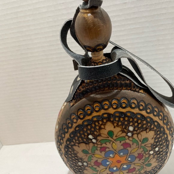 Vintage Handmade Folk Art Ornate Pyrography Wood Wine Flask 10 Inch - Picture 7 of 9